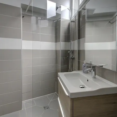 Saint Genevieve Chic Apartmán *